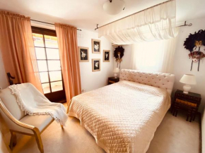 Villa Golda, The whole house